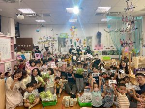 全體小朋友參與「米魚菜菜，讓愛上菜」食育活動，了解從「米」、「魚」、「菜」的生產過程，學習感恩與珍惜食物