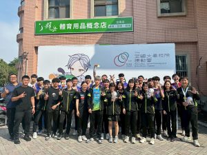 桌球男女團全體合影